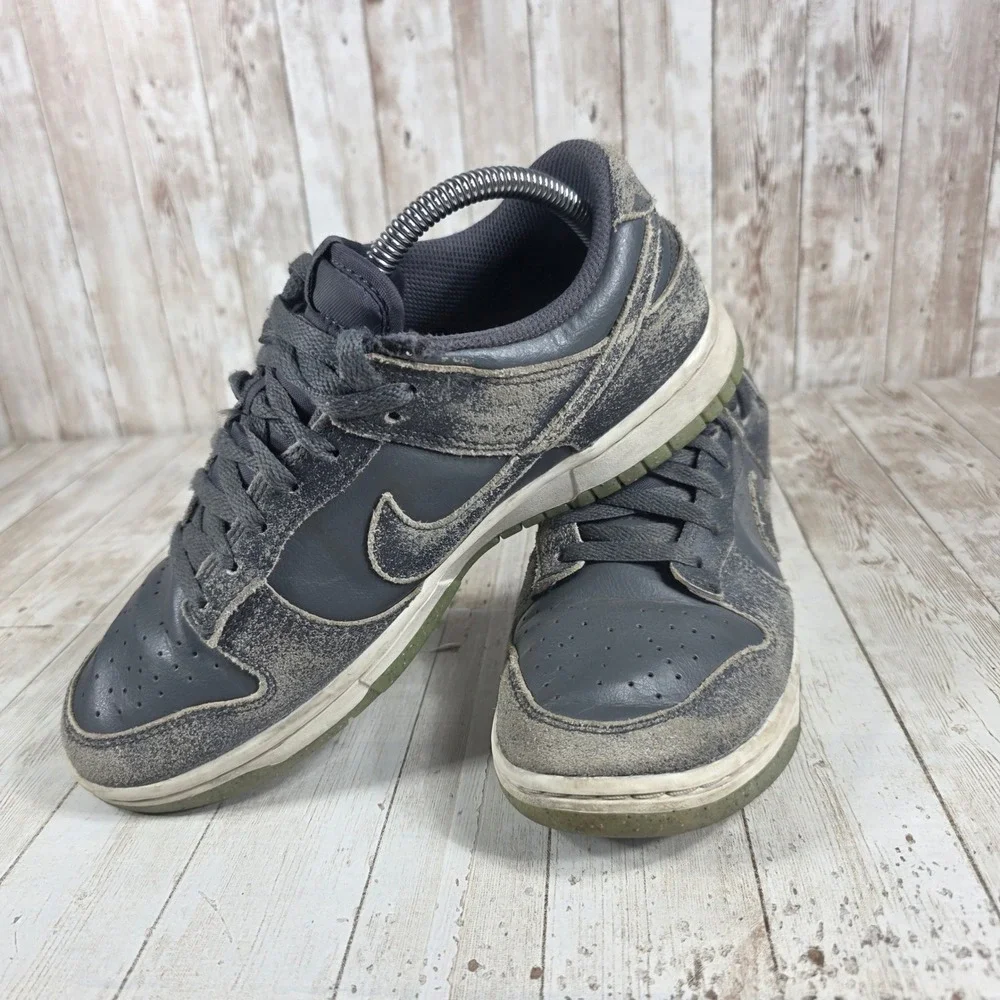 Nike Dunk Low Grey Cracked Leather Mens Shoes Sneakers Size 9.5 US‎